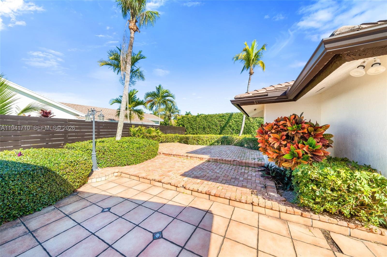 BRIAR BAY URBAN PARK SEC - Residential