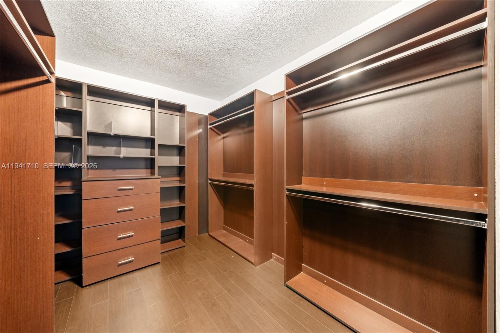 BRIAR BAY URBAN PARK SEC - Residential