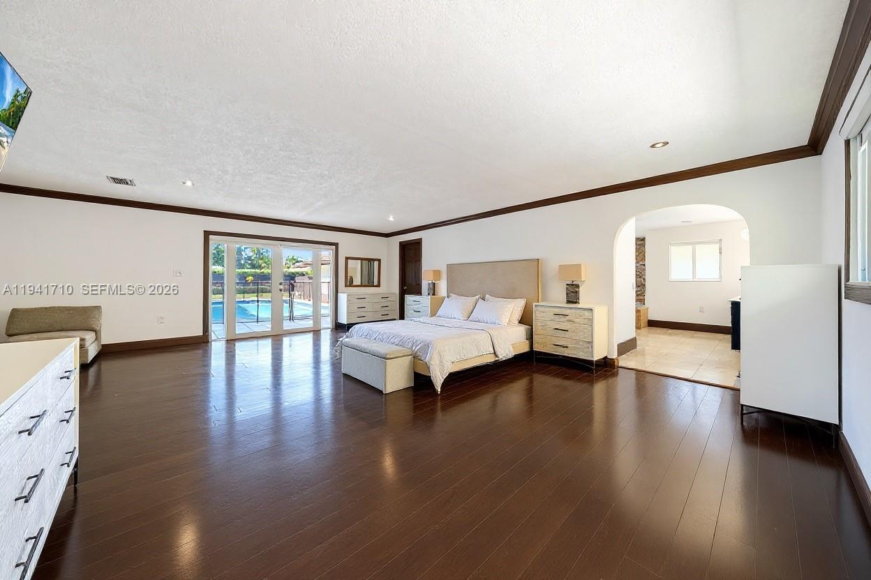 BRIAR BAY URBAN PARK SEC - Residential