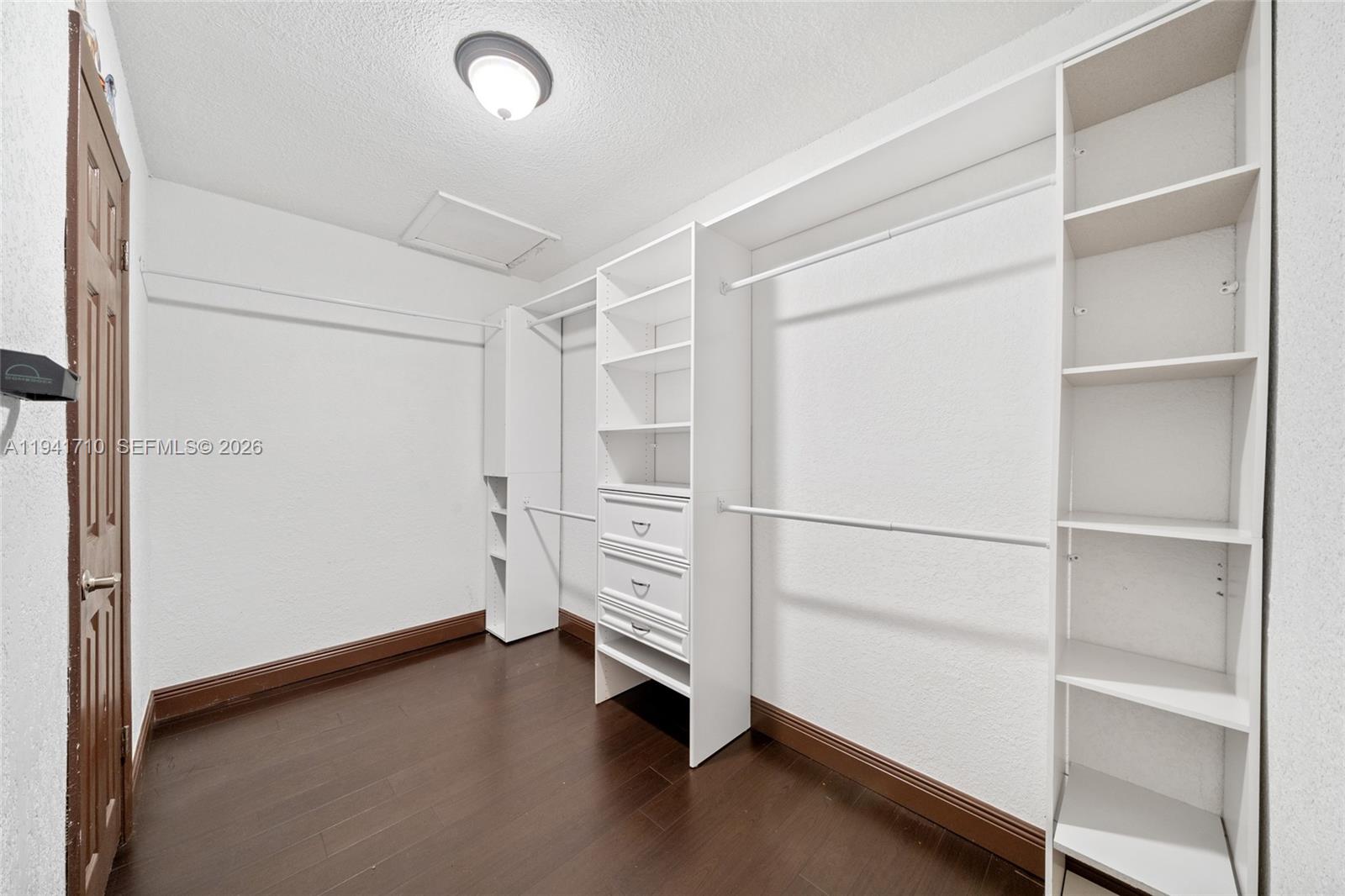 BRIAR BAY URBAN PARK SEC - Residential