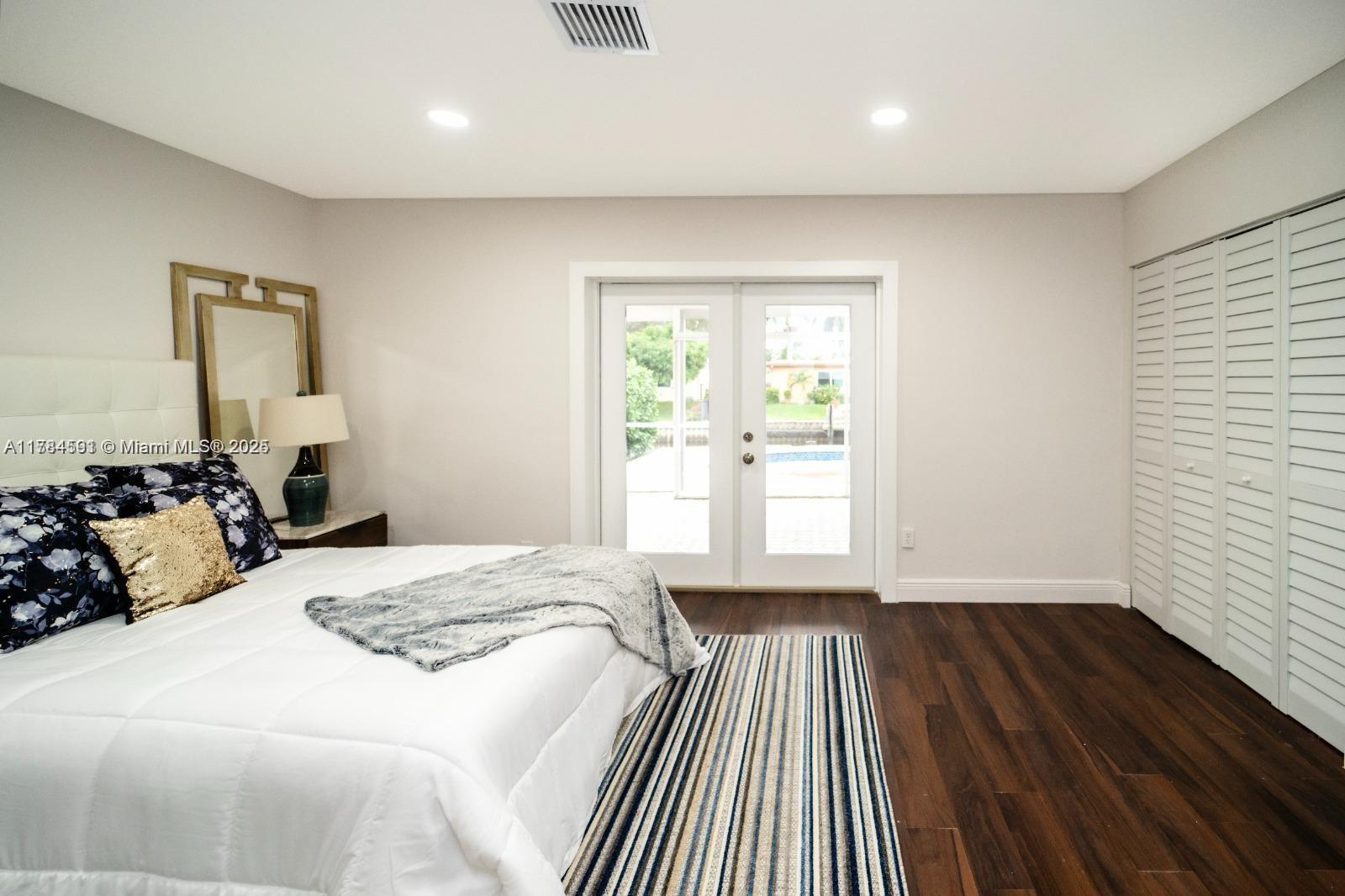 PLANTATION ISLES SEC TWO - Residential