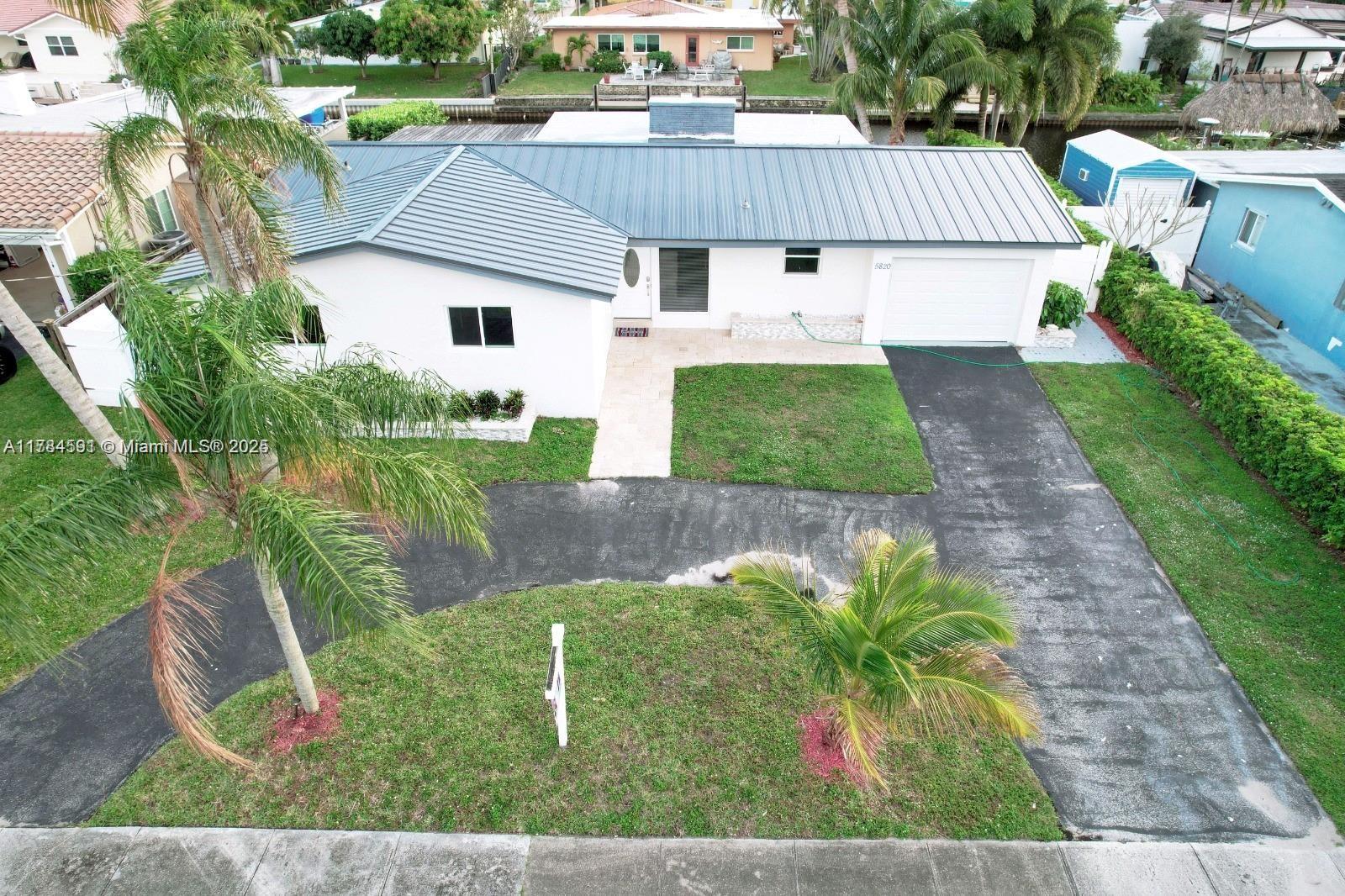 5820 SW 17th St