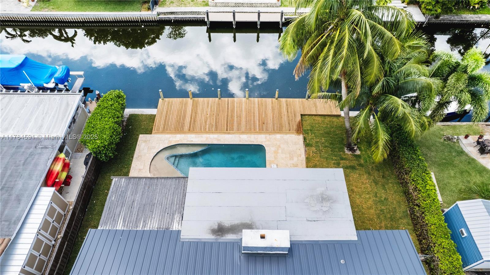PLANTATION ISLES SEC TWO - Residential