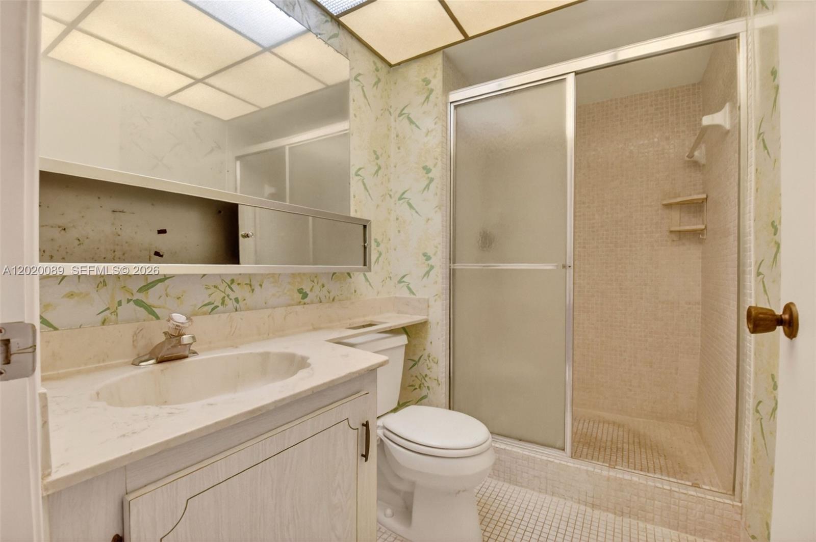 LAGO DEL REY CONDO - Residential