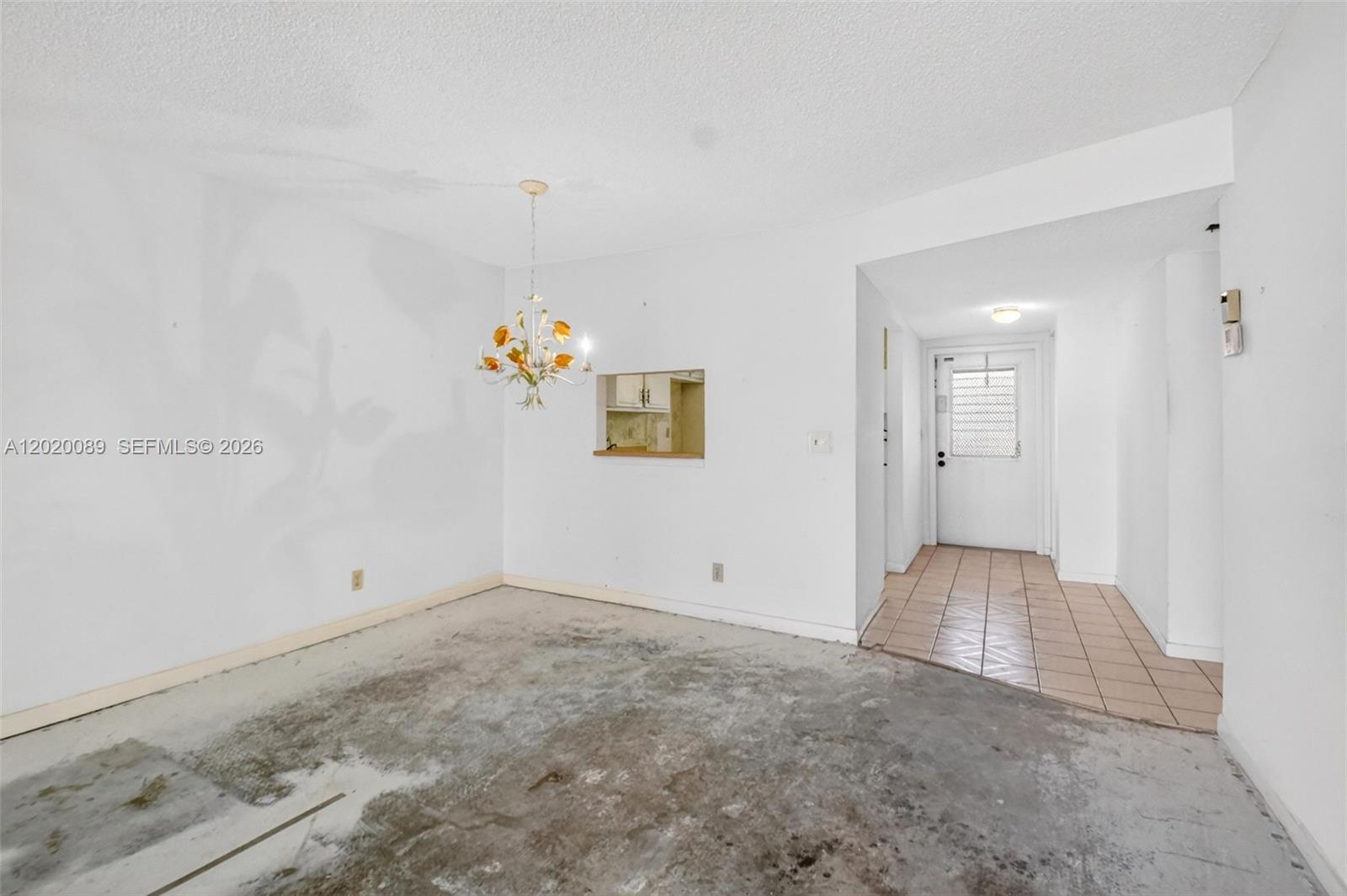 LAGO DEL REY CONDO - Residential