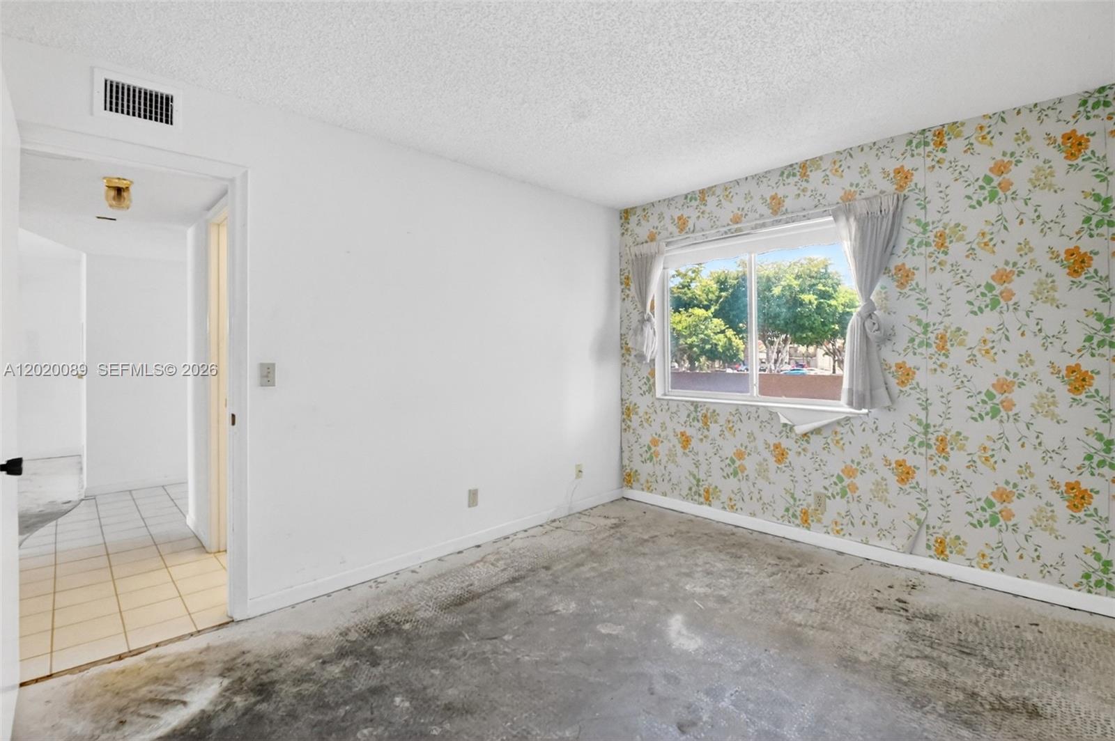 LAGO DEL REY CONDO - Residential