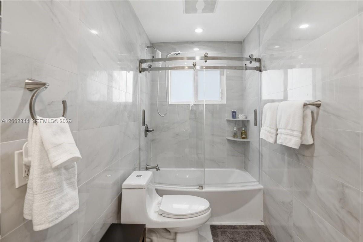 BONAVENTURE LAKES ADD 2 - Residential