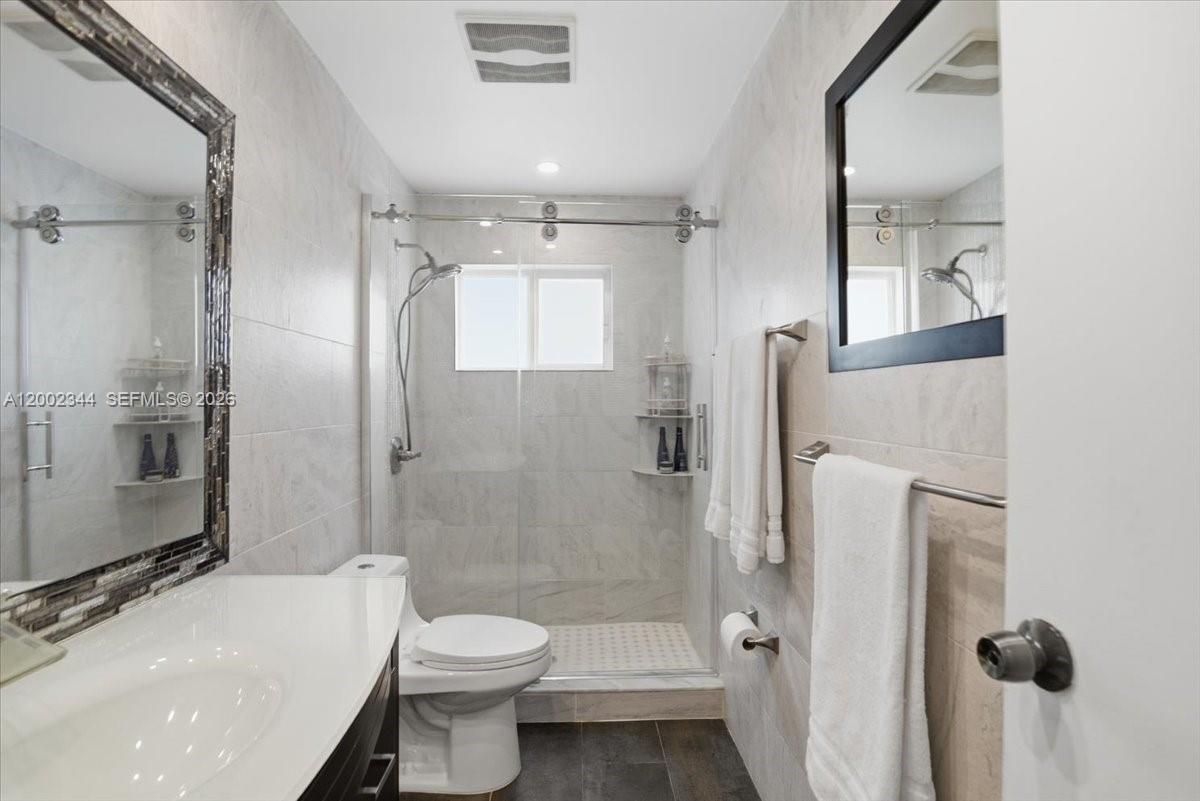 BONAVENTURE LAKES ADD 2 - Residential