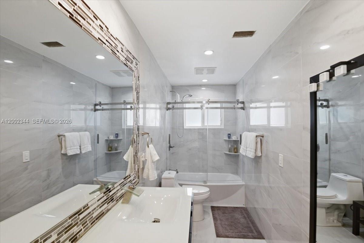 BONAVENTURE LAKES ADD 2 - Residential