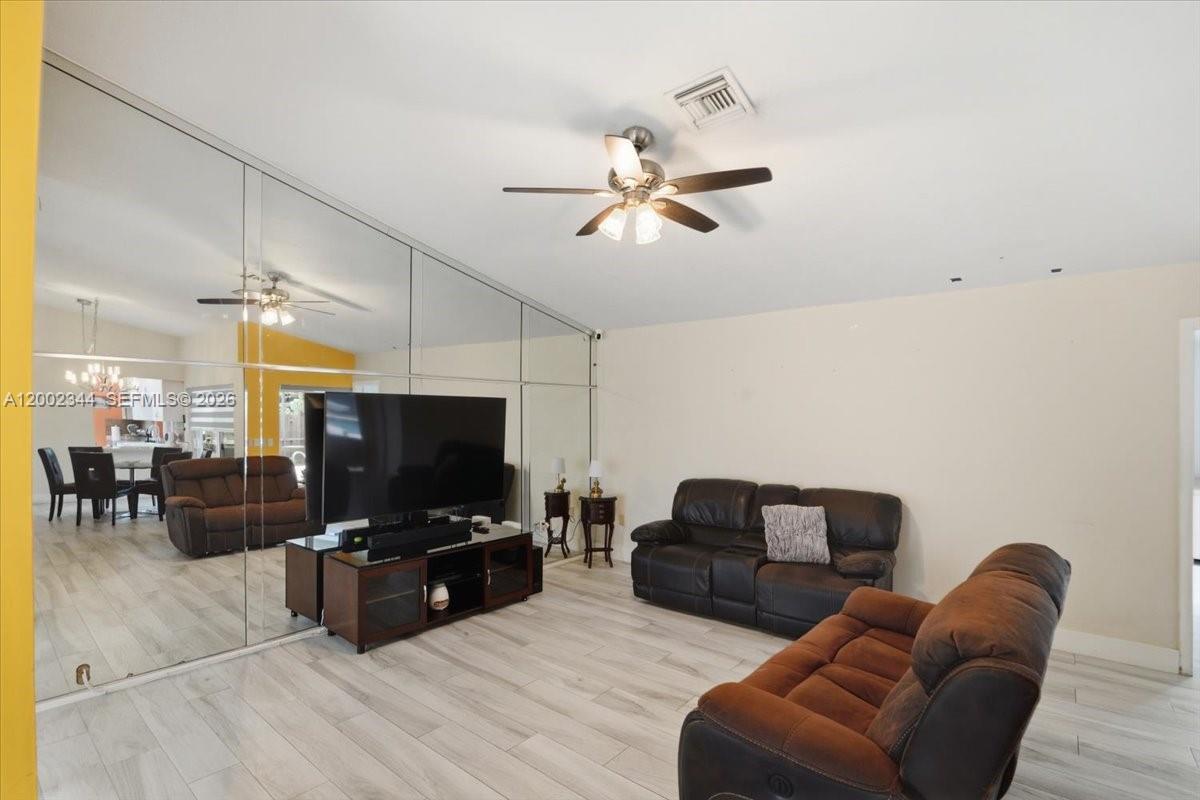 BONAVENTURE LAKES ADD 2 - Residential