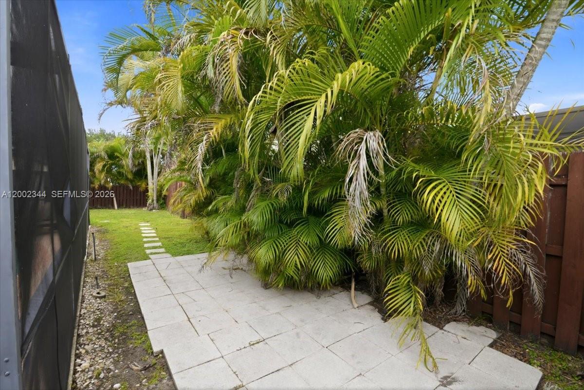 BONAVENTURE LAKES ADD 2 - Residential