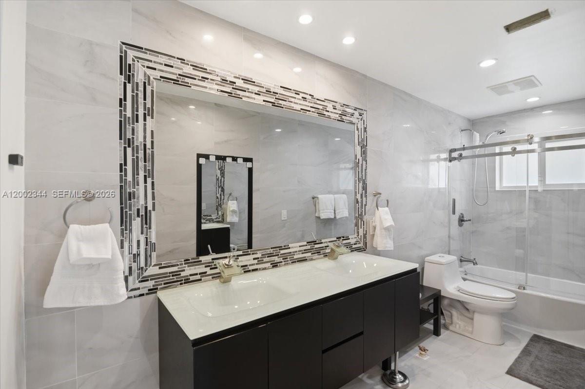 BONAVENTURE LAKES ADD 2 - Residential