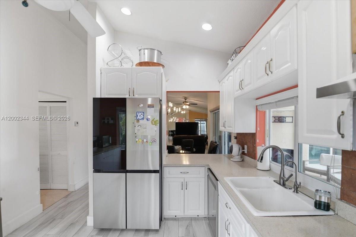 BONAVENTURE LAKES ADD 2 - Residential