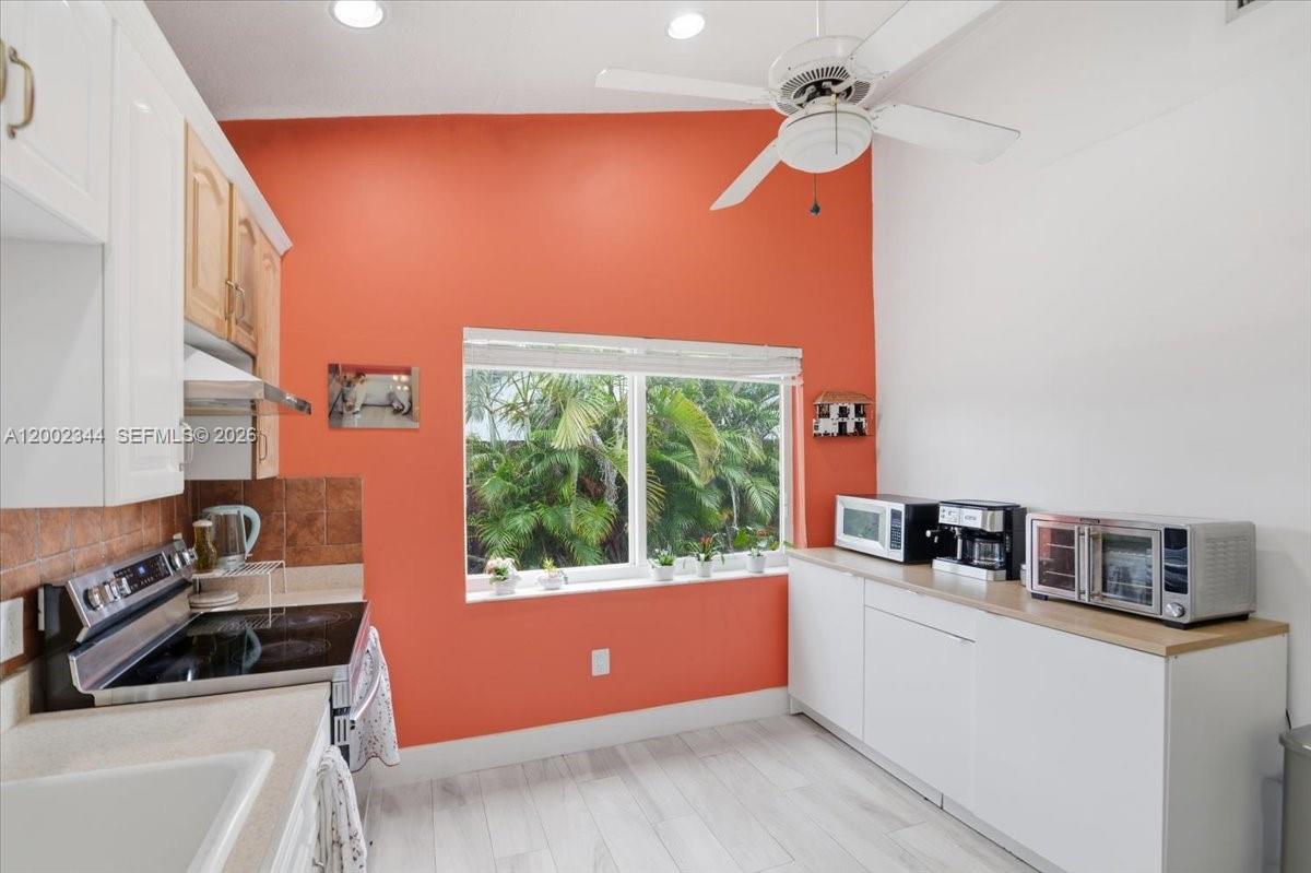 BONAVENTURE LAKES ADD 2 - Residential