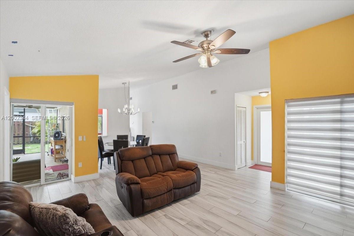 BONAVENTURE LAKES ADD 2 - Residential