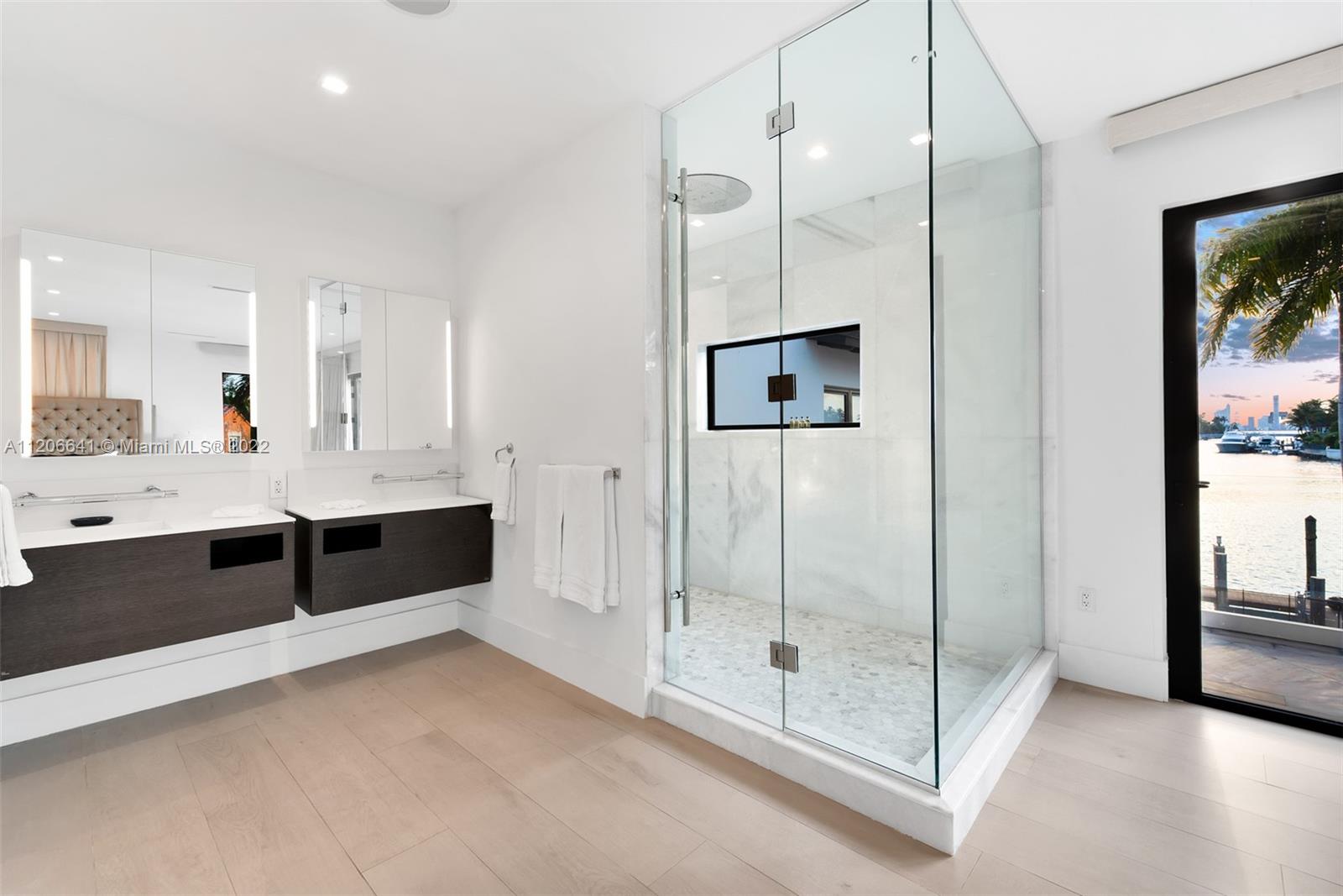 AMD PLAT OF SUNSET LAKE S - Residential