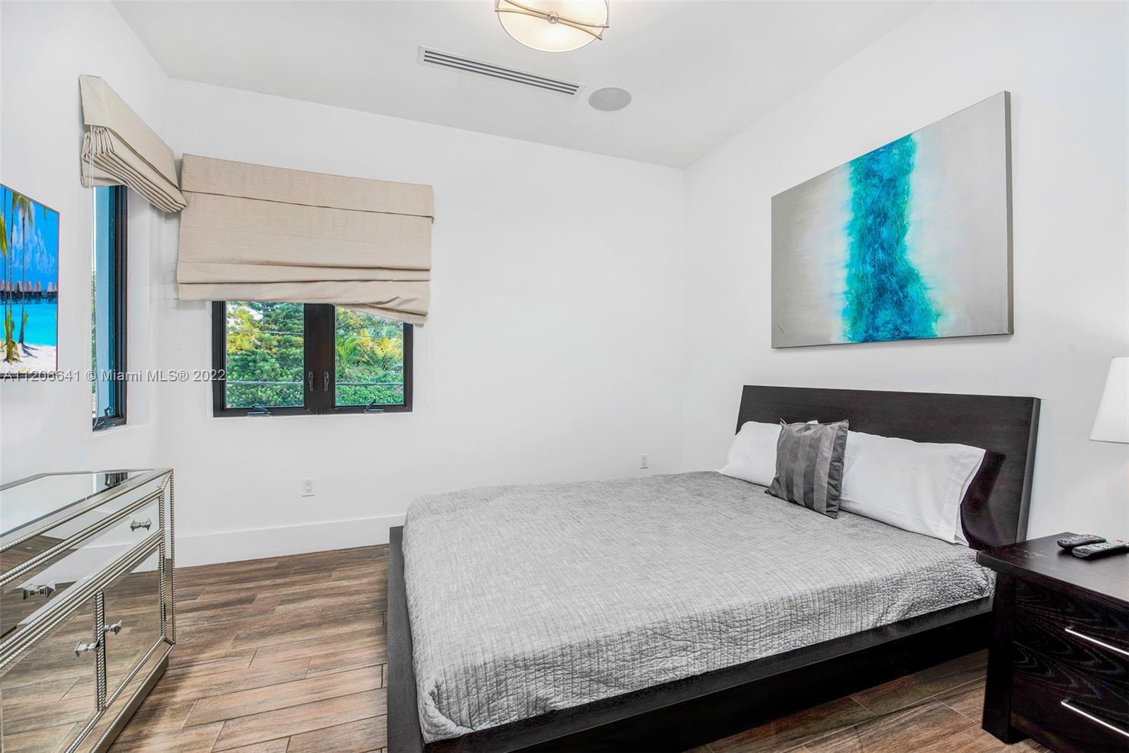 AMD PLAT OF SUNSET LAKE S - Residential