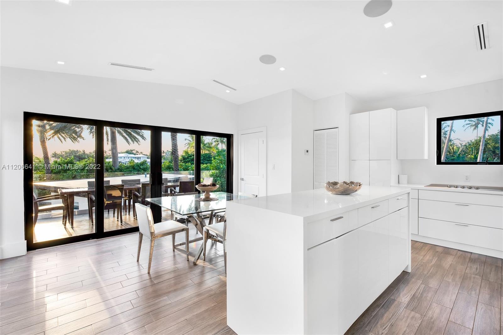 AMD PLAT OF SUNSET LAKE S - Residential