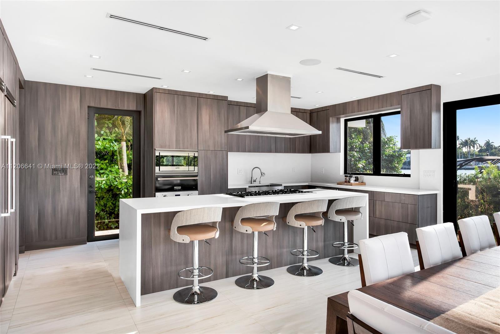 AMD PLAT OF SUNSET LAKE S - Residential