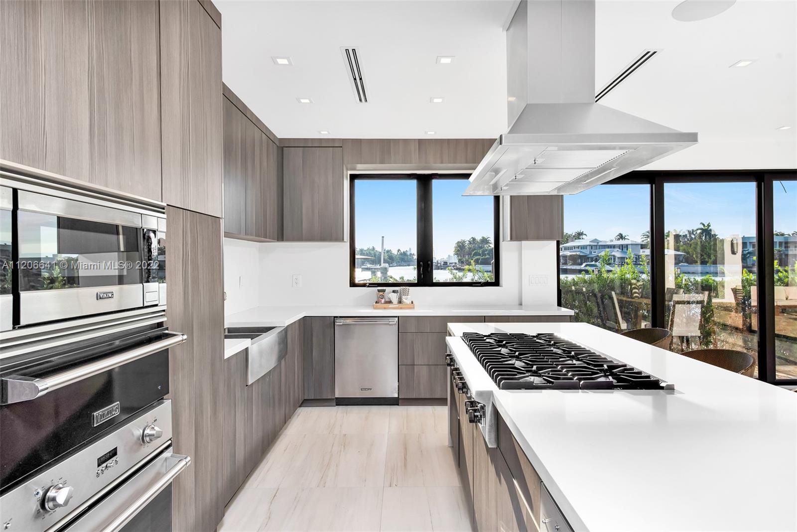 AMD PLAT OF SUNSET LAKE S - Residential