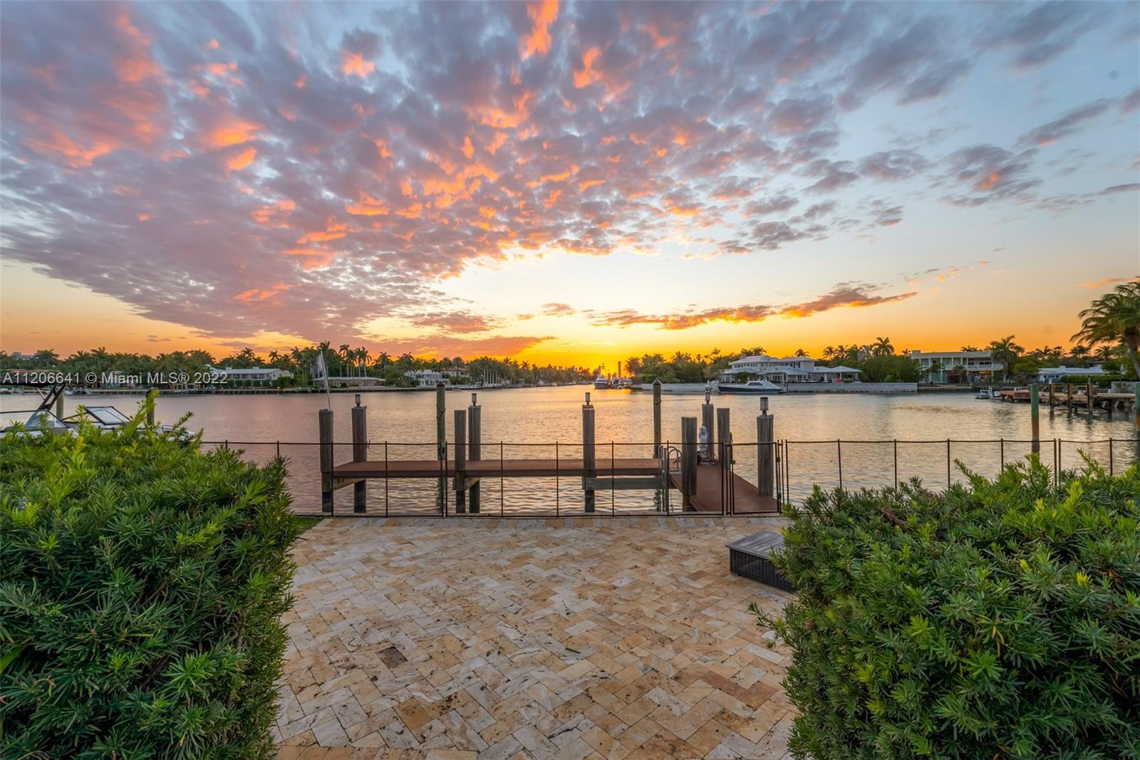 AMD PLAT OF SUNSET LAKE S - Residential