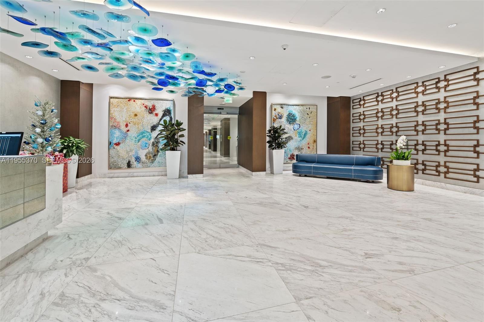 10155 Collins Ave 909