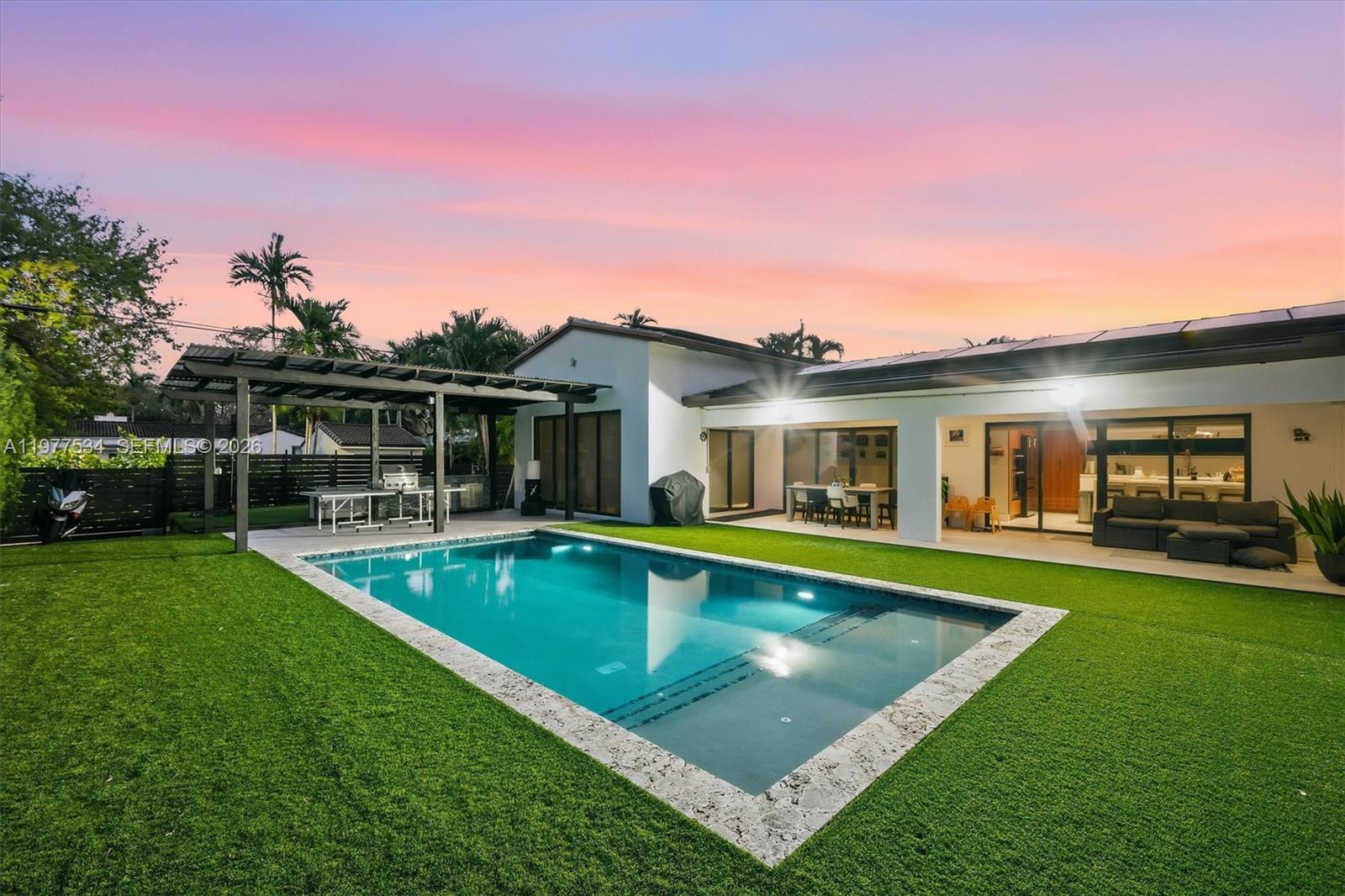 MIAMI SHORES SEC 3 - Residential