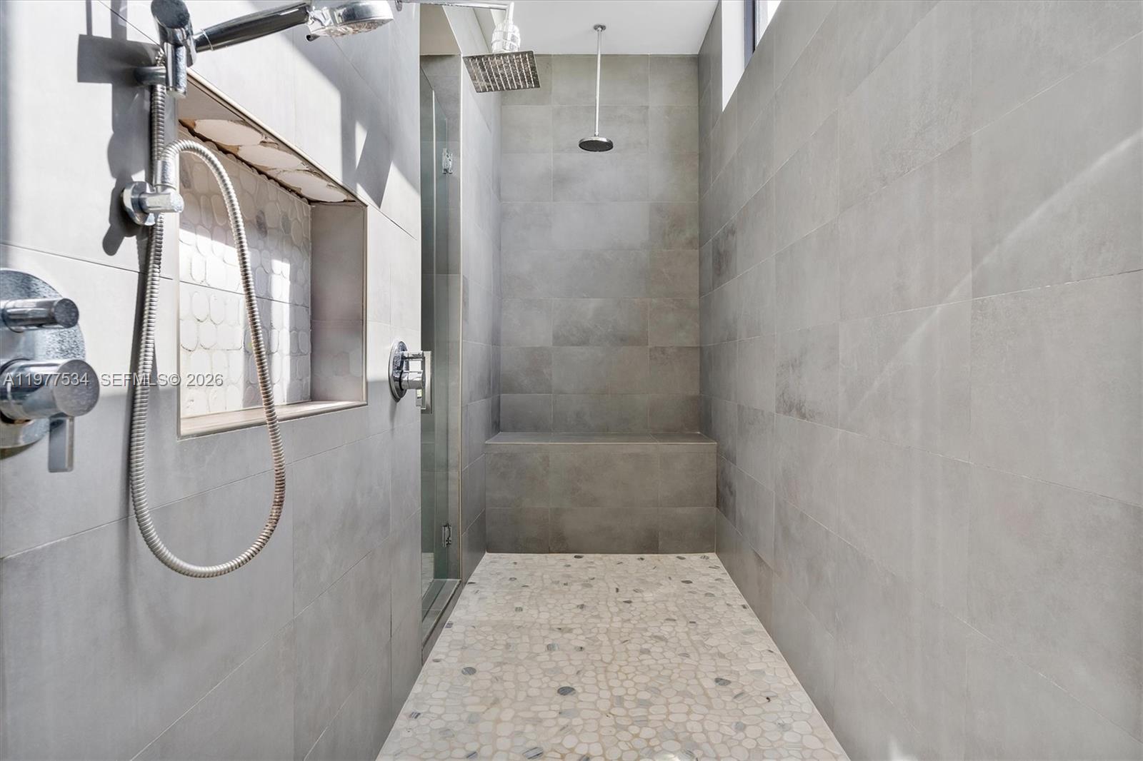 MIAMI SHORES SEC 3 - Residential