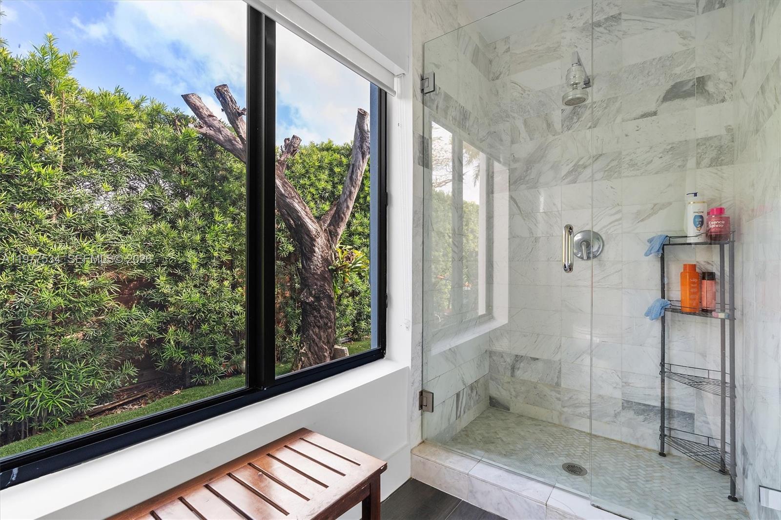 MIAMI SHORES SEC 3 - Residential