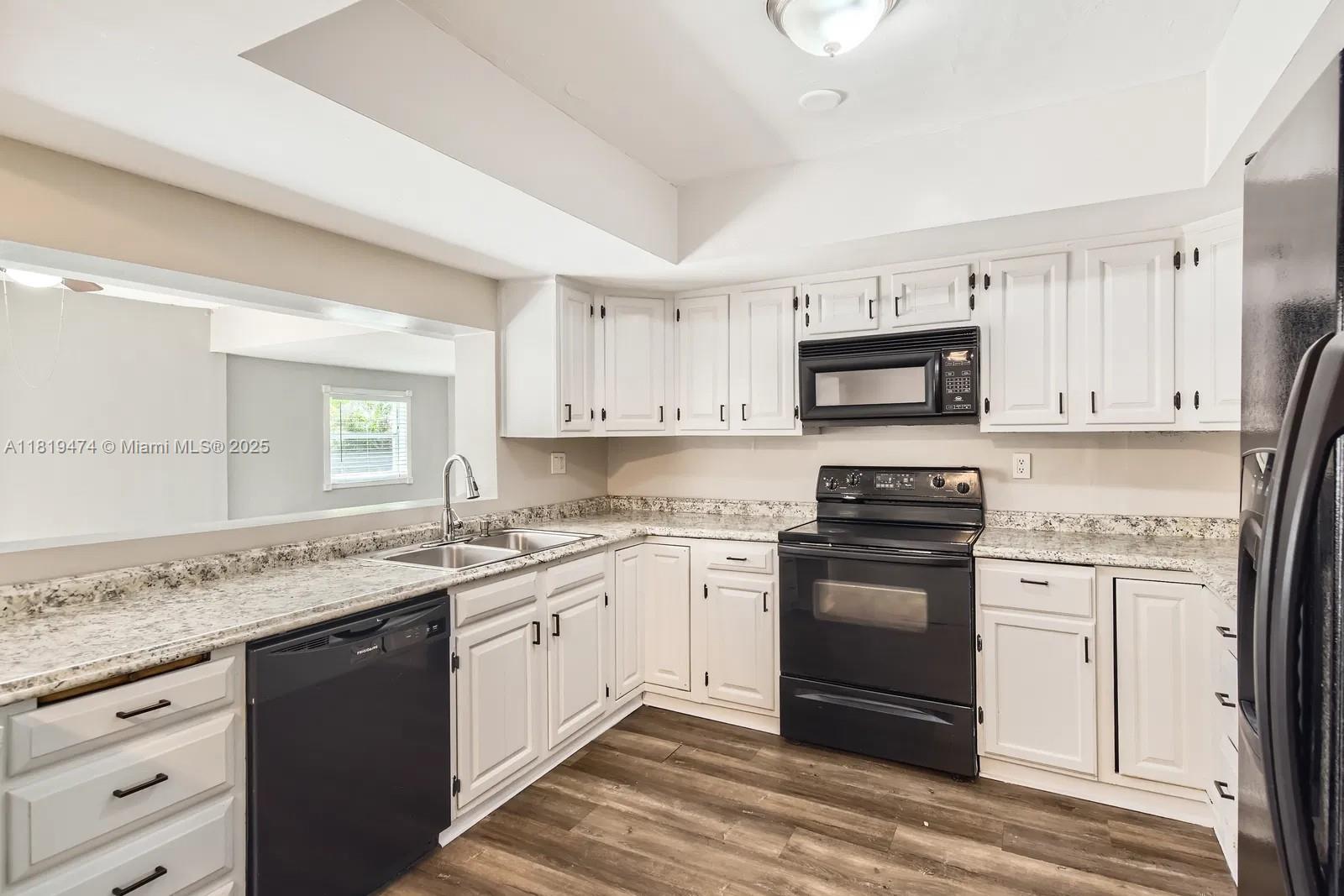 COOPER COLONY ESTATES SEC - Residential