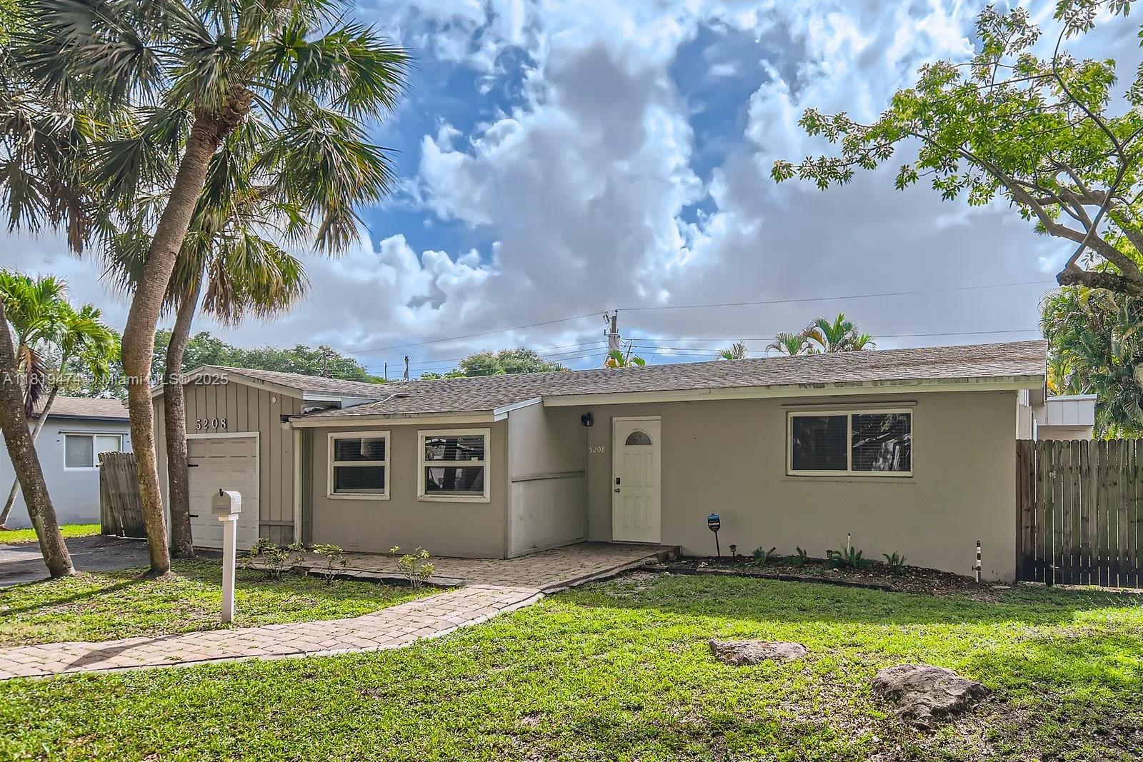 5208 SW 91st Ter