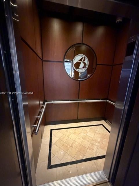 ANCHOR BAY CLUB CONDO - Residential Lease