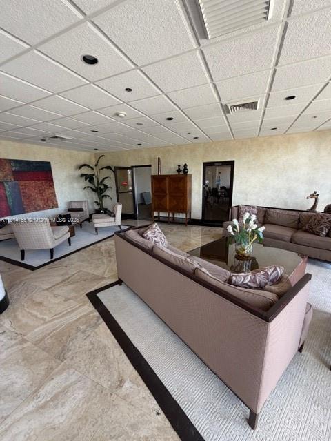 ANCHOR BAY CLUB CONDO - Residential Lease