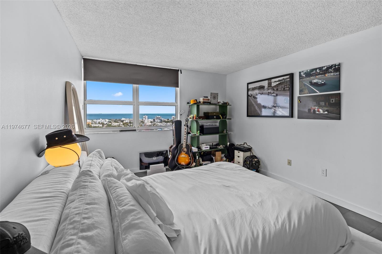 THE FLORIDIAN CONDO - Residential Lease