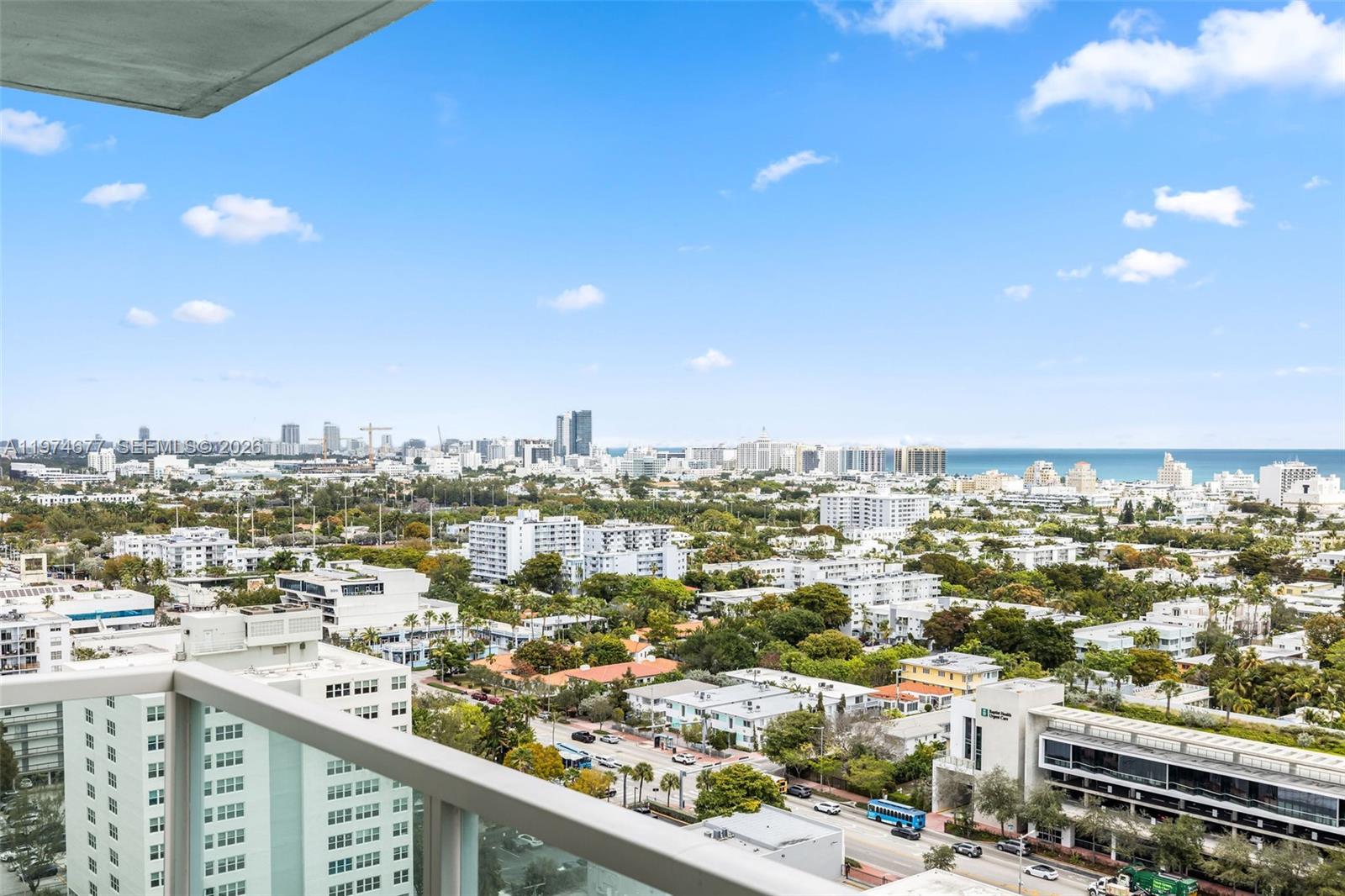 THE FLORIDIAN CONDO - Residential Lease