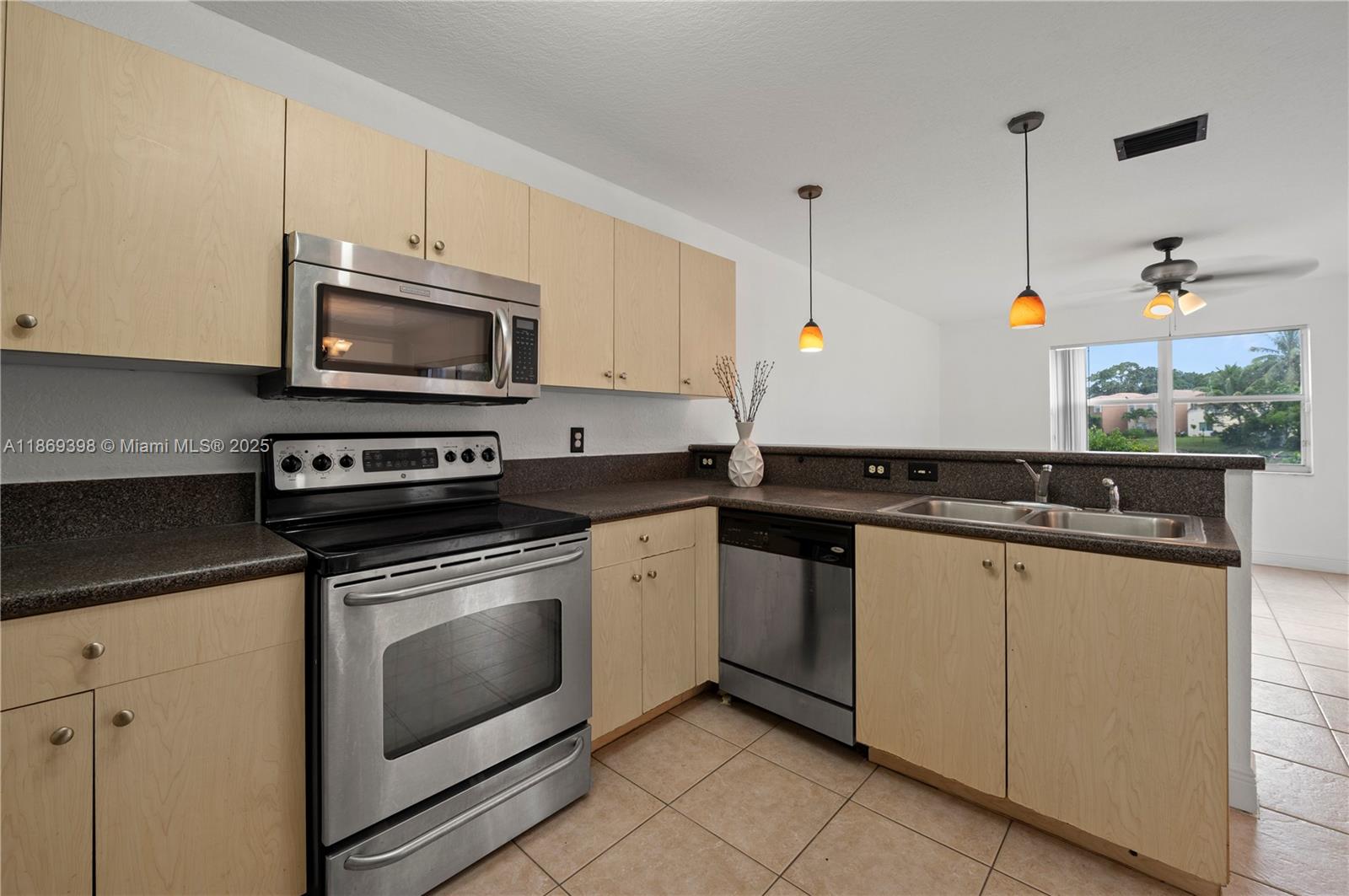 S & R OF INVERRARY - Residential Lease