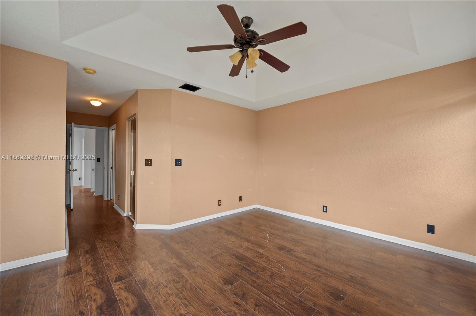 S & R OF INVERRARY - Residential Lease