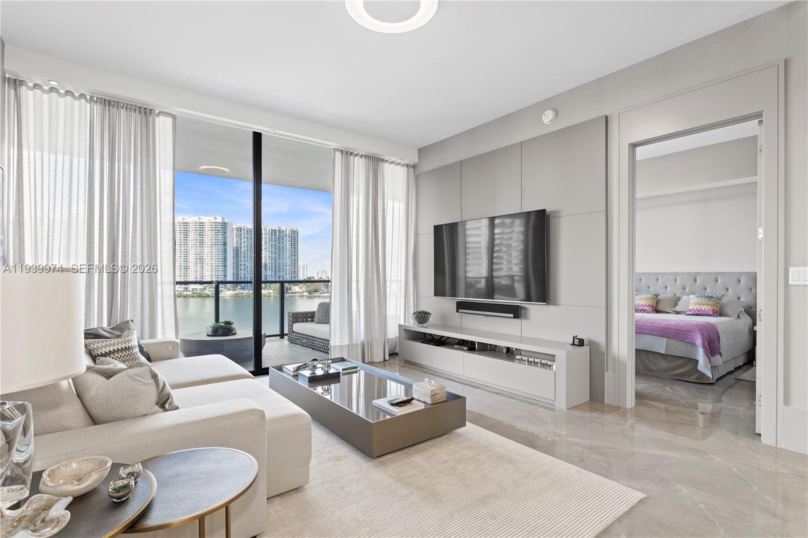 PRIVE CONDO - Residential