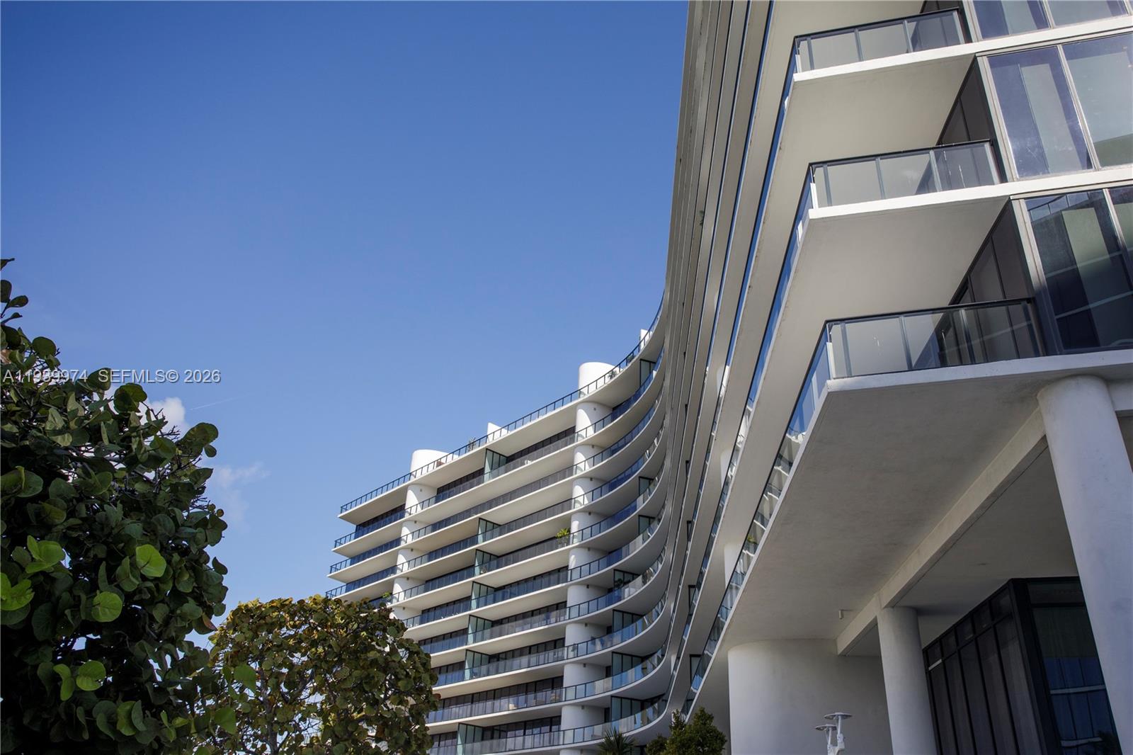 PRIVE CONDO - Residential