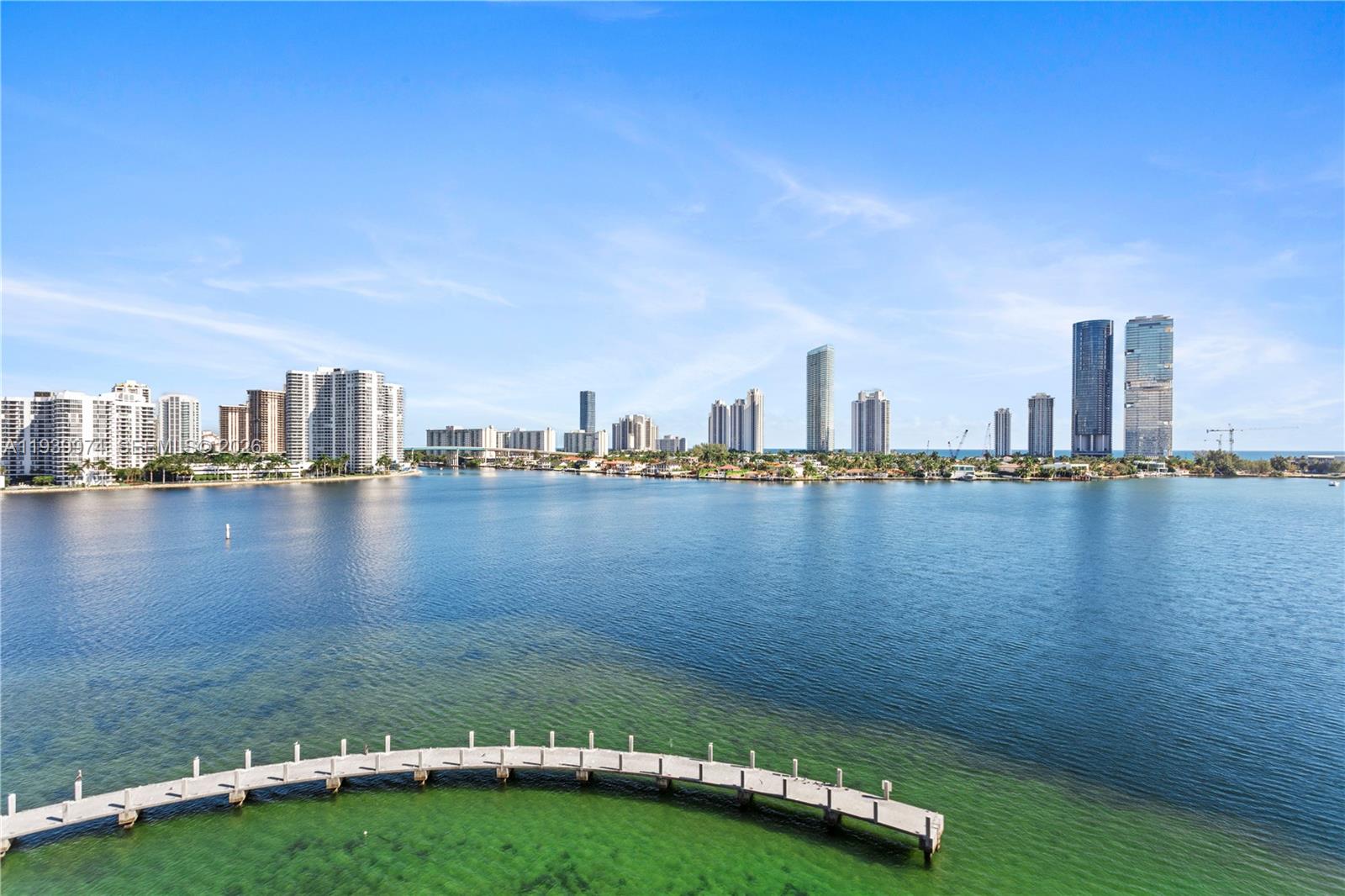 PRIVE CONDO - Residential