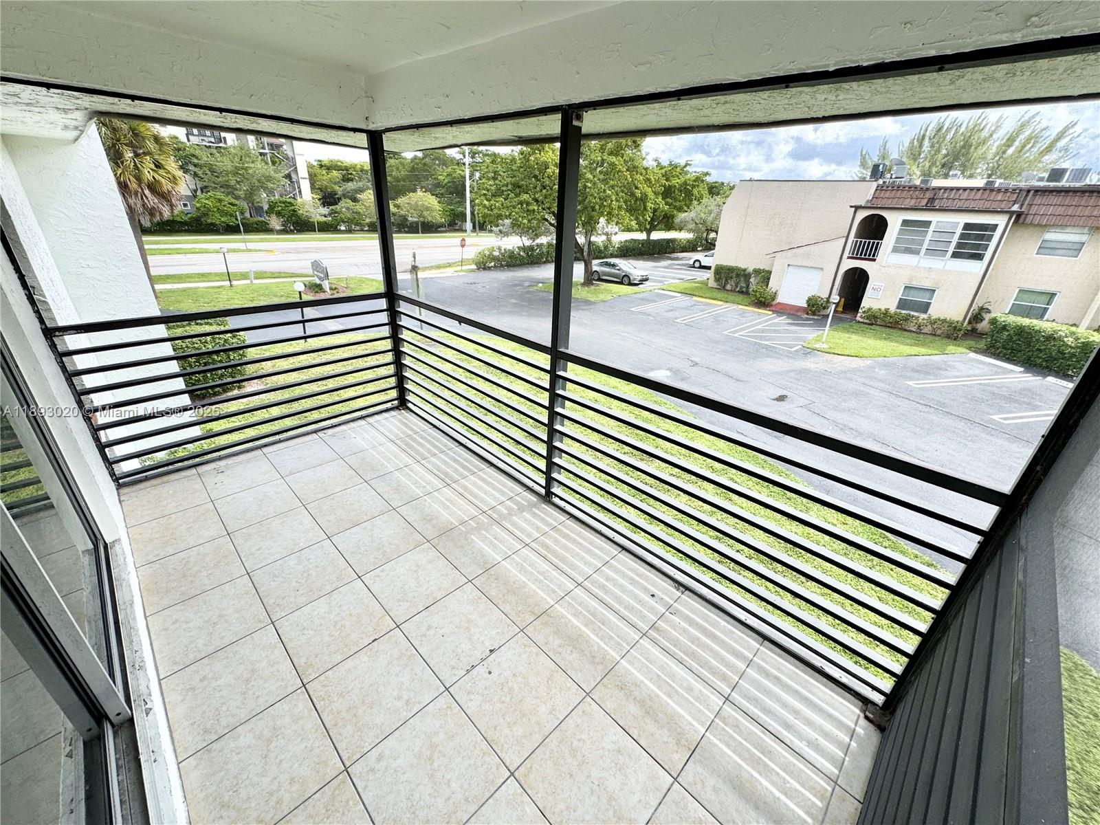 CORAL GARDENS II CONDO - Residential