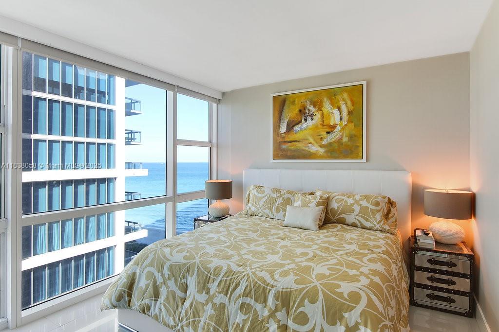 6801 Collins Ave 1207