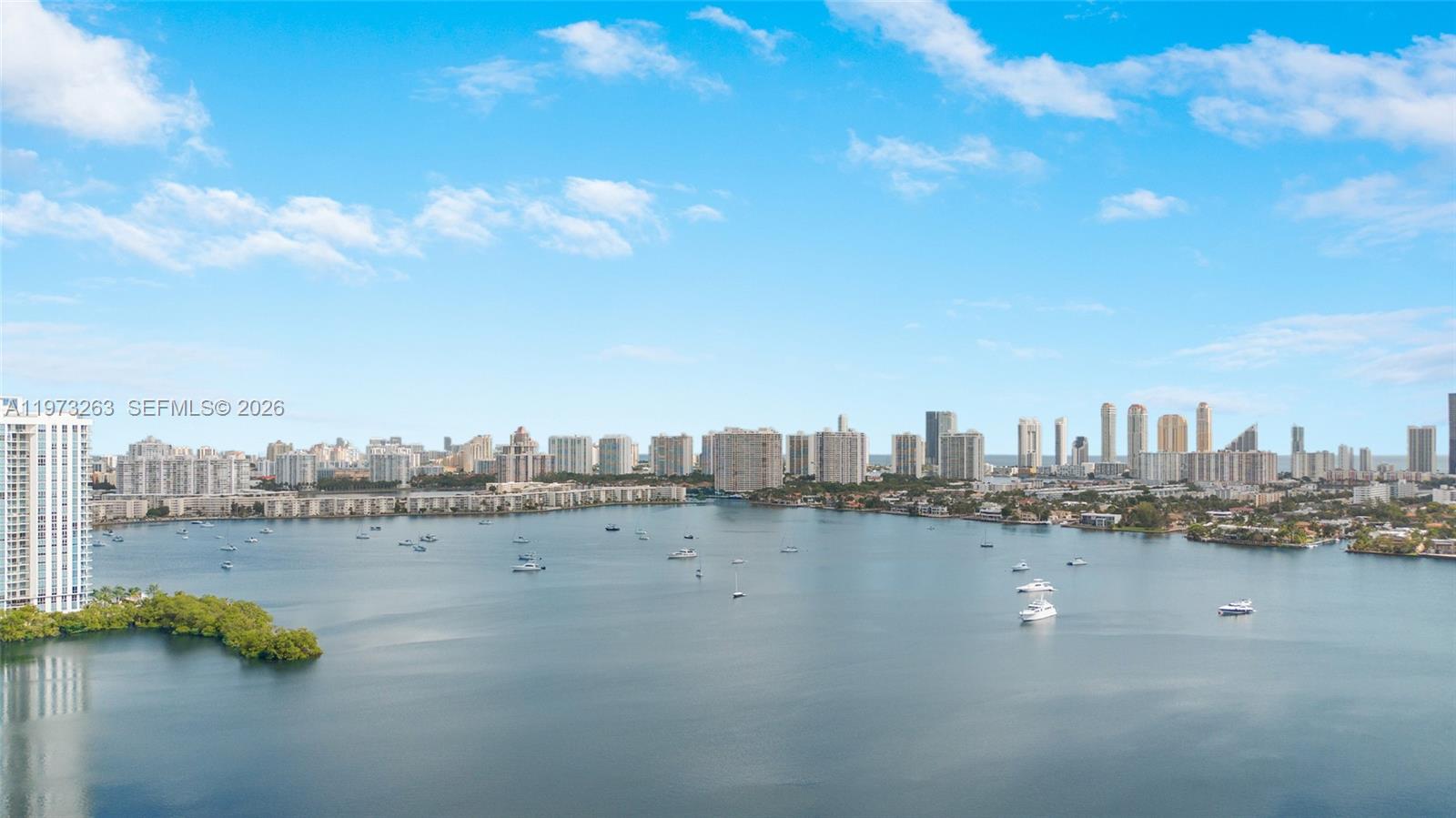 THE HARBOUR NORTH CONDO - Residential