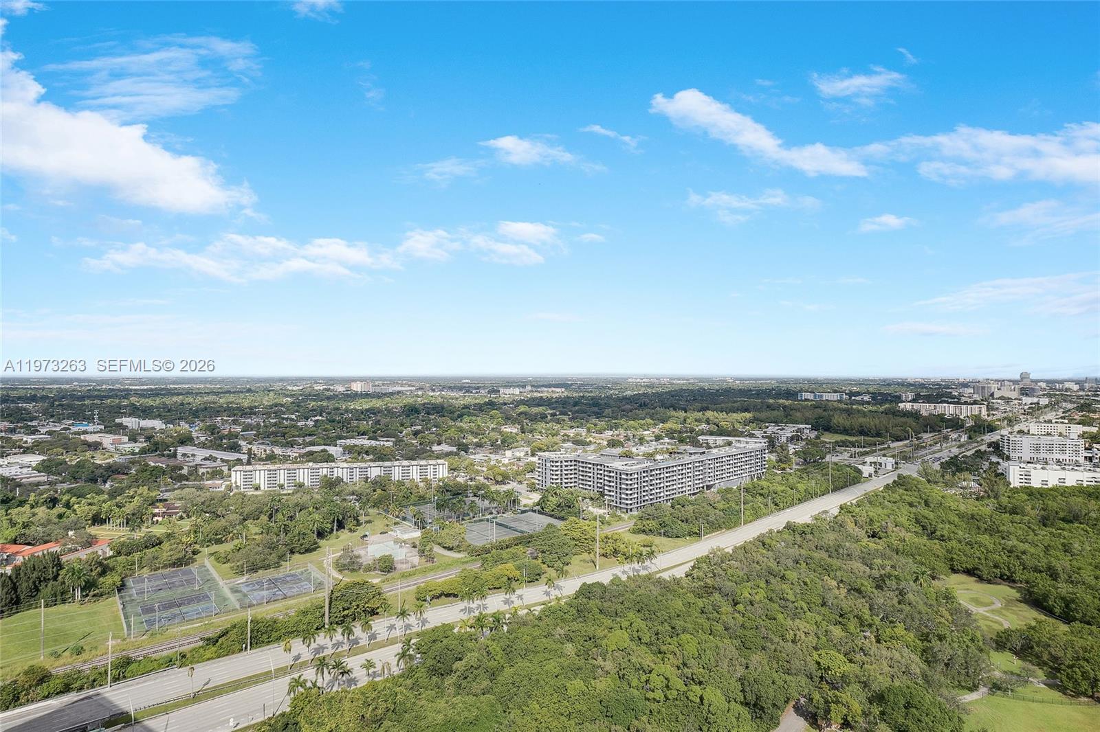 THE HARBOUR NORTH CONDO - Residential