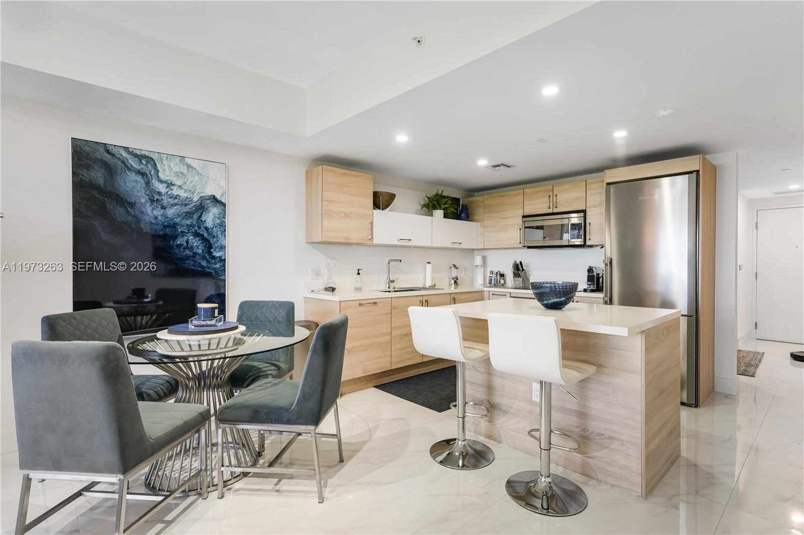 THE HARBOUR NORTH CONDO - Residential