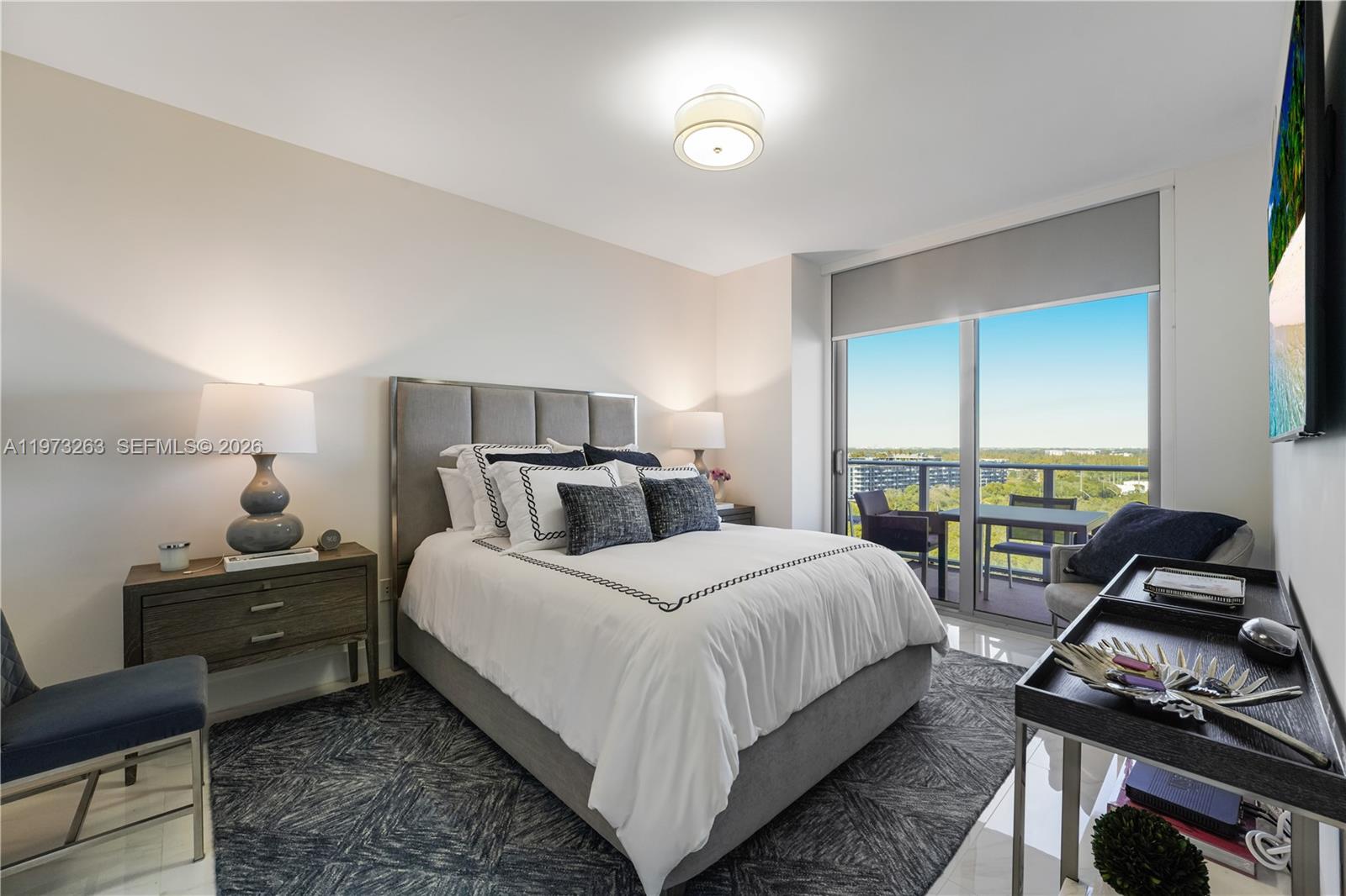 THE HARBOUR NORTH CONDO - Residential