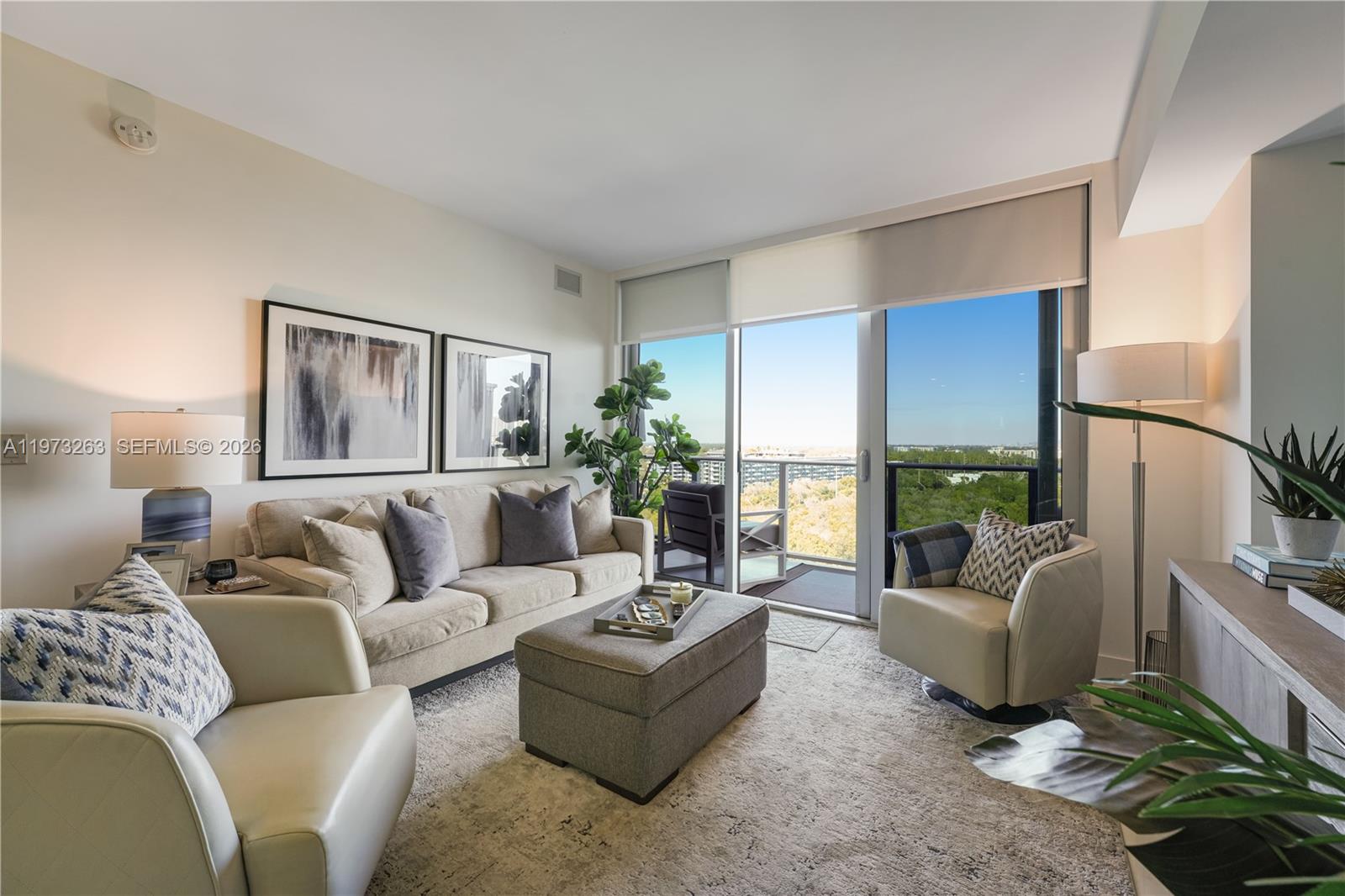 THE HARBOUR NORTH CONDO - Residential