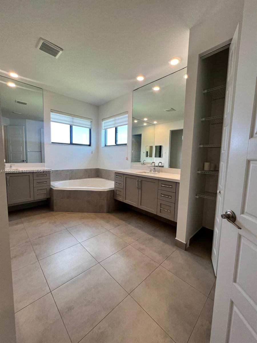 TRIPLE H RANCH PLAT - Residential Lease