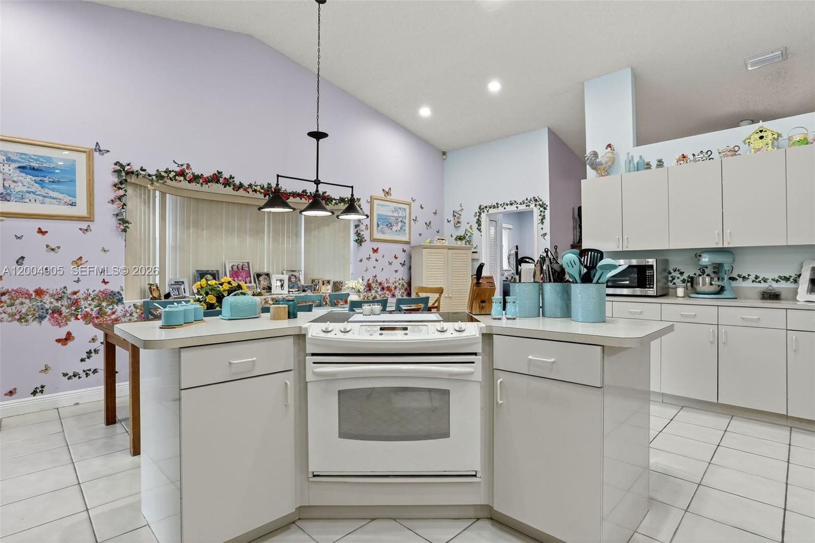 HEFTLER HOMES-TAMARAC - Residential