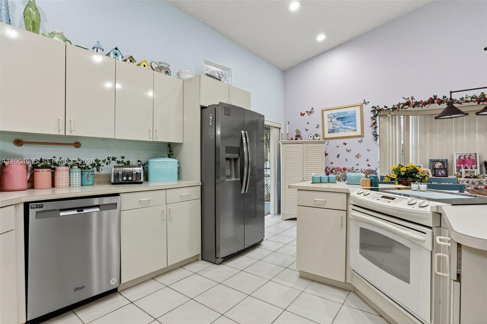 HEFTLER HOMES-TAMARAC - Residential